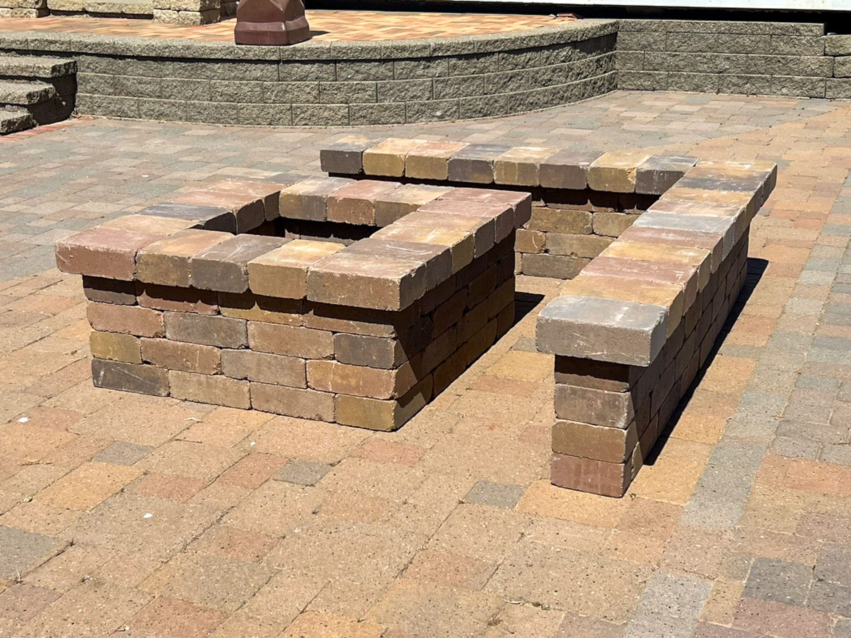 EuroStone (Napap) Firepit and Seat Wall Eurostone Firepit & Seat