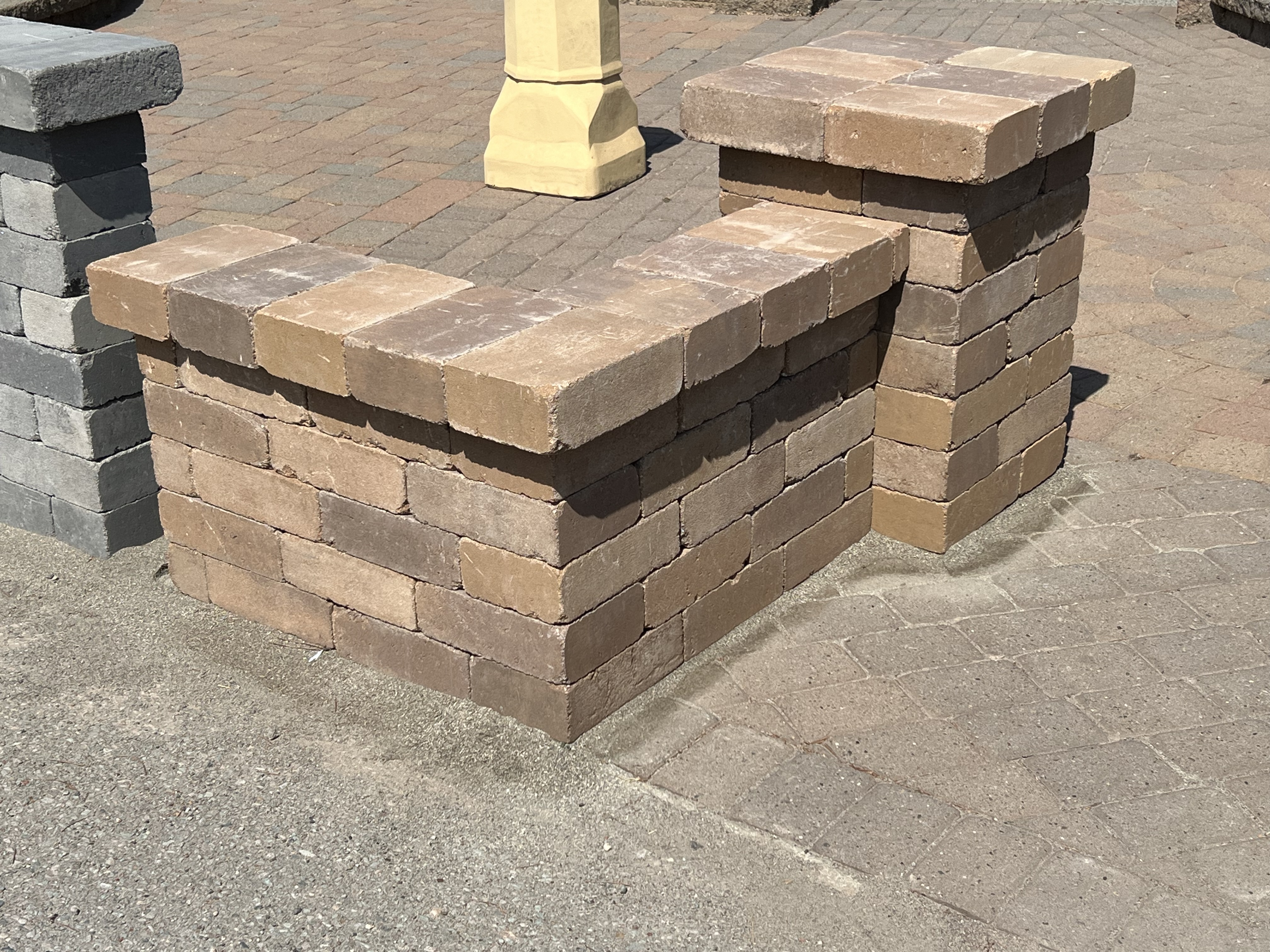 EuroStone (Tierra) Seat Wall and Pillar 1